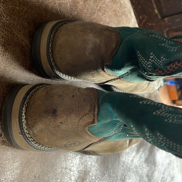 Ariat Women's Brown And Teal Cowgirl Boots. Good Condition. Size 8.5B. - Picture 11 of 16